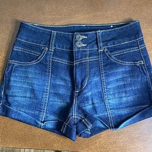 356 - Womans / Juniors Jean Shorts - Rue21